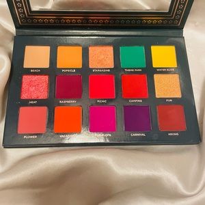 Ace beaute makeup pallete